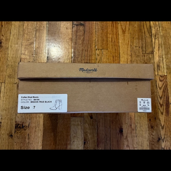 Madewell Collar-Stud Boots in Black - Size 7 - Picture 6 of 6